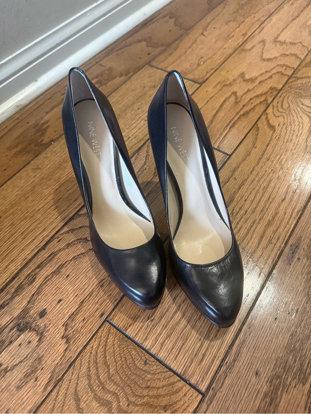 Nine West Black Leather Pointed-Toe High Heels
